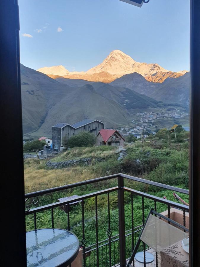 Nikolo Inn Kazbegi Exteriör bild