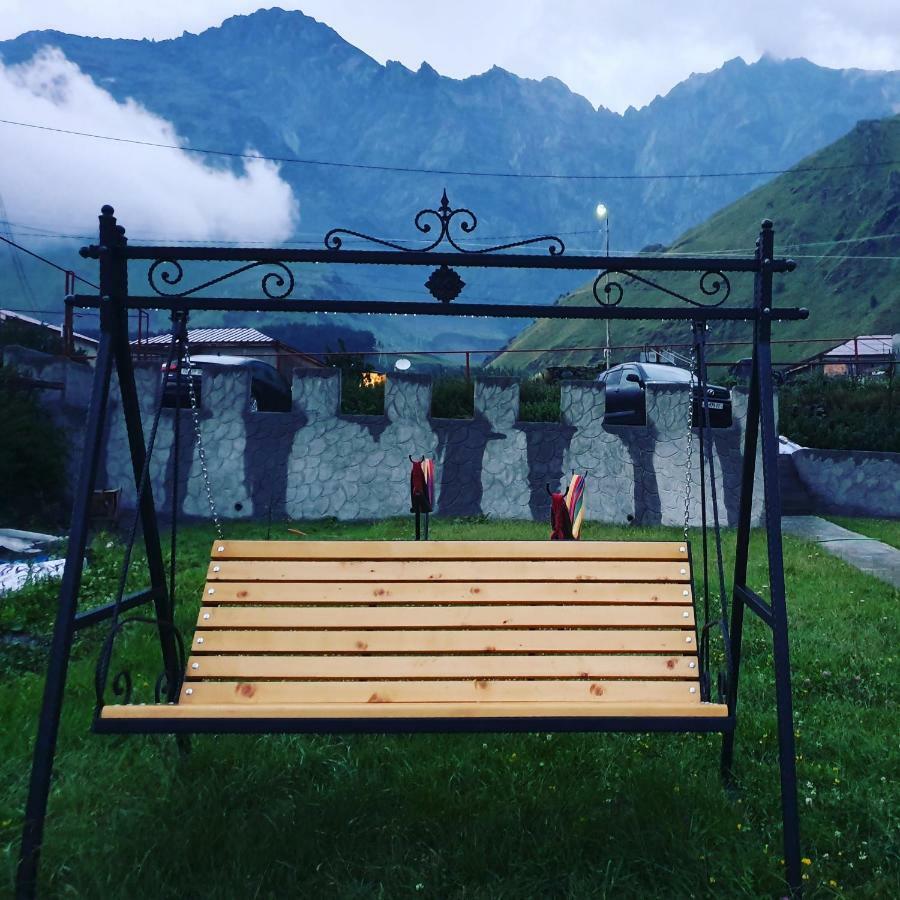 Nikolo Inn Kazbegi Exteriör bild